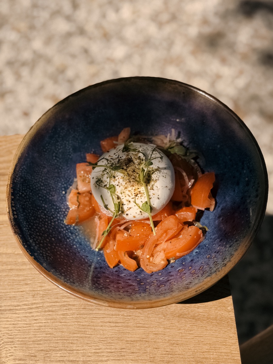 Burrata crémeuse et tomates confites à la Pergola